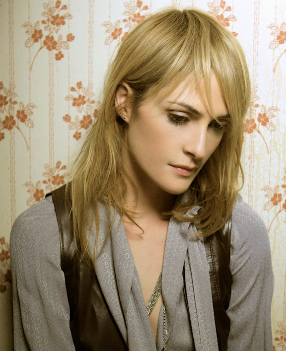 Emily Haines Lyrics, Photos, Pictures, Paroles, Letras, Text For Every 